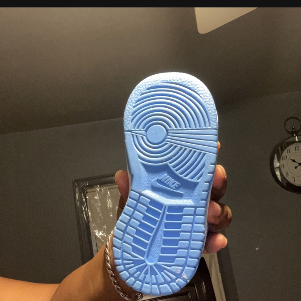 Nike Dunks UNC size 6c